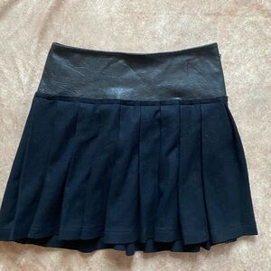 Burberry wool + leather pleated mini skirt